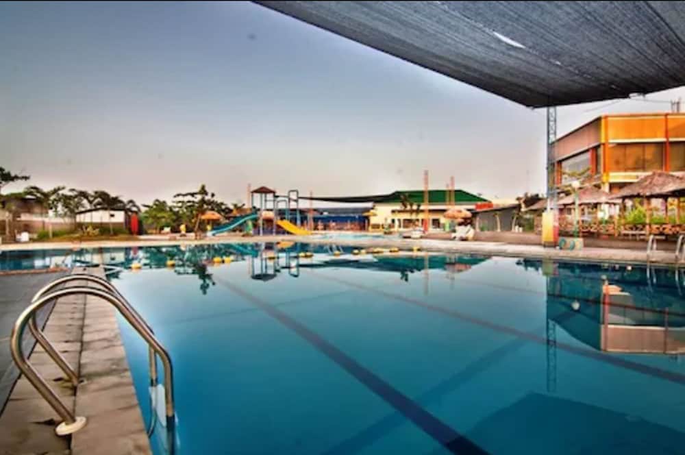Mandarin Hotel Pekalongan 38/51