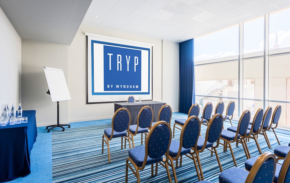 TRYP by Wyndham Lisboa Caparica Mar 37/49