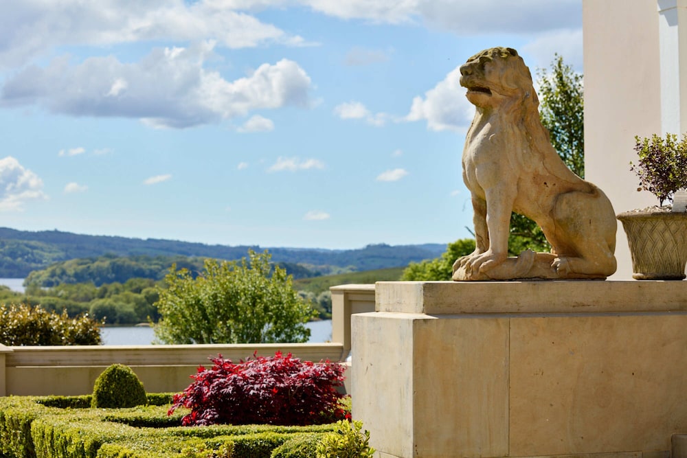 MANOR HOUSE COUNTRY HOTEL 3/56