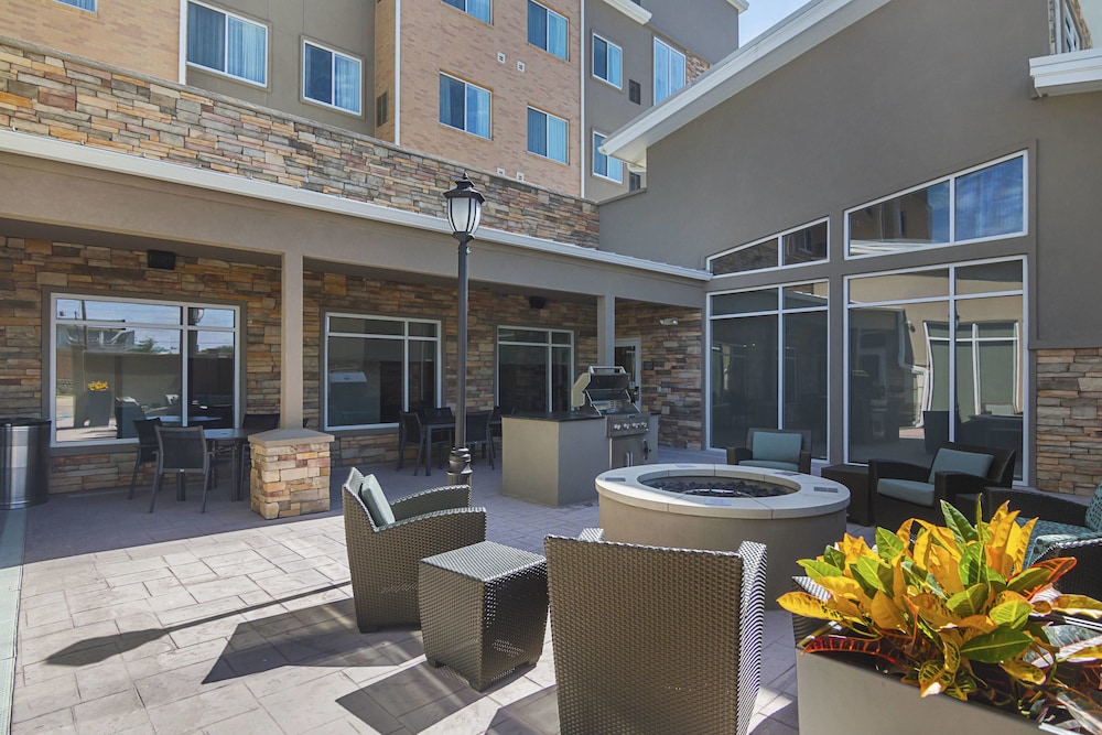 Residence Inn Denton 30/37