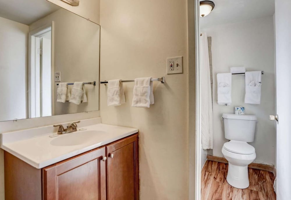 Americas Best Value Inn Greeley Evans 11/21