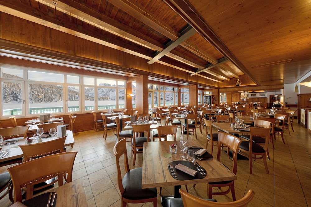 GRAND HOTEL MISURINA 71/87