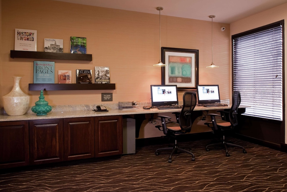 Spark by Hilton Brentwood Nashville I 65S 33/36