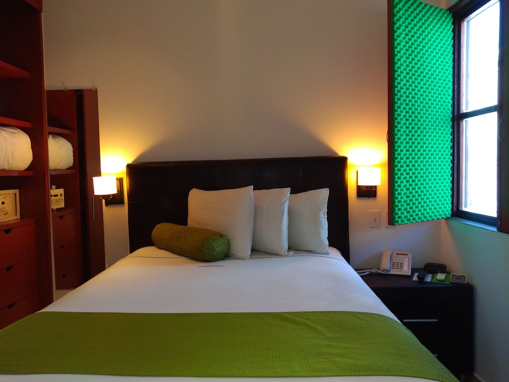 غرفة قياسية بسرير مزدوج، Suites La Concordia 3/4