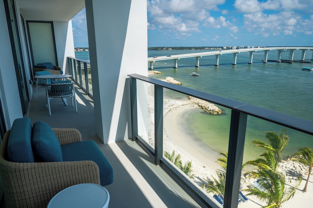 JW Marriott Clearwater Beach Resort & Spa 2/50