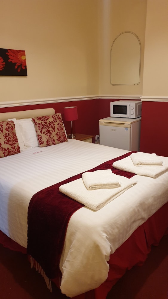 All Seasons Guest House 18/38