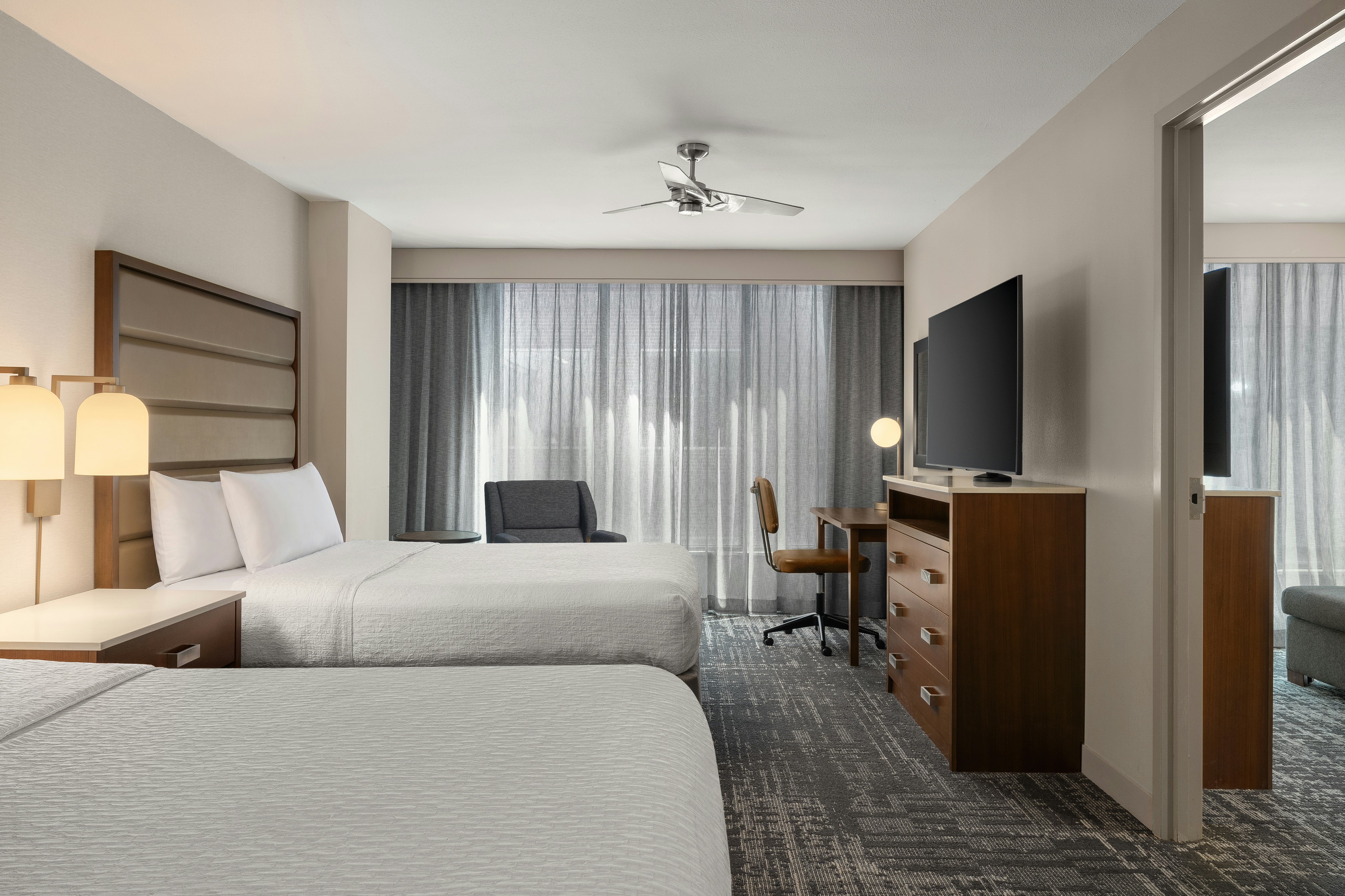 جناح بسريرين كوين بغرفة نوم واحدة
