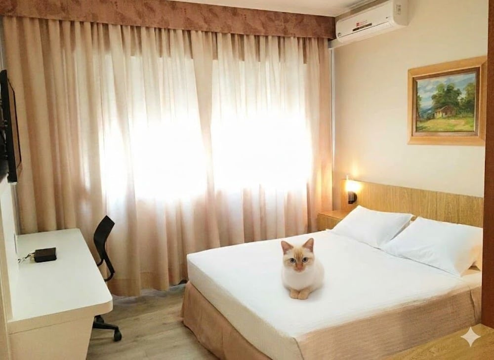 Cosmos Hotel 16/52