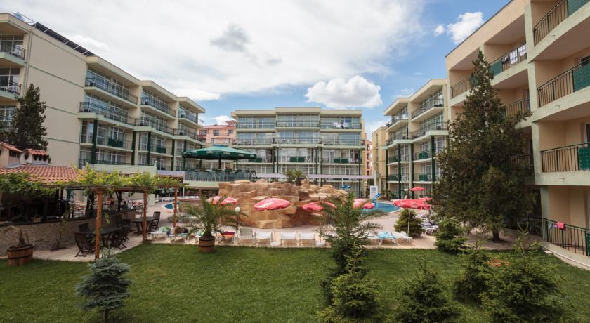 Sunny Day Club Hotel 24/27
