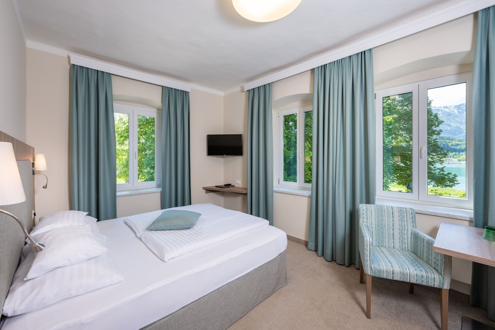Inselhotel Faakersee 7/63