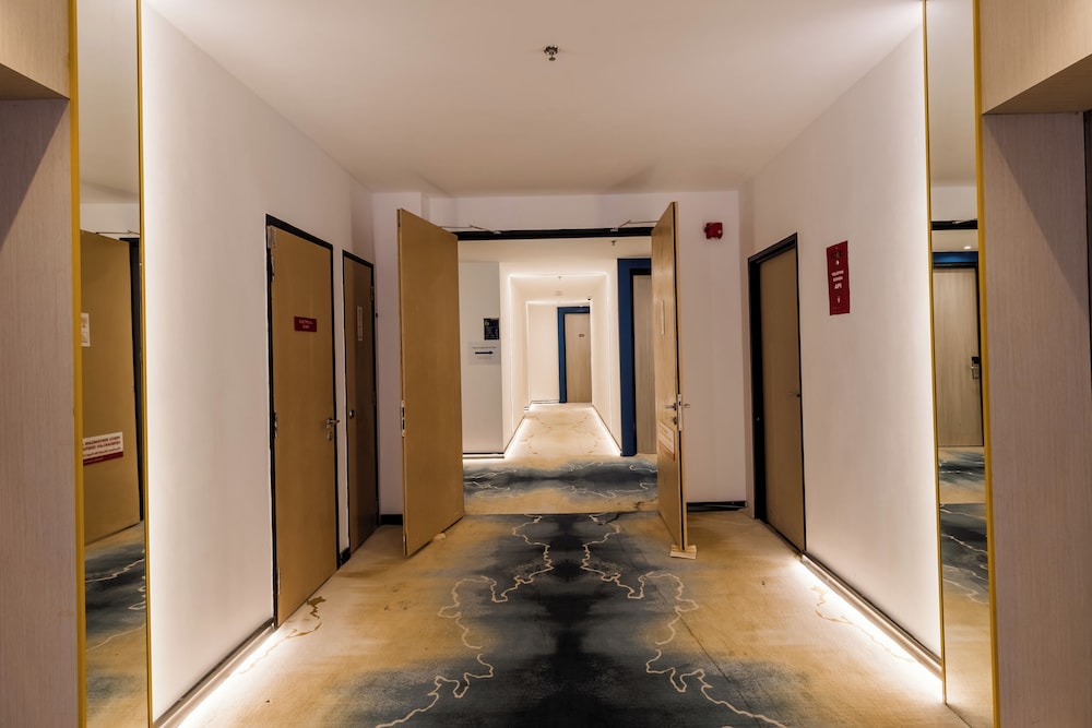 Regatta Suites Kozi Square Kuching 25/50