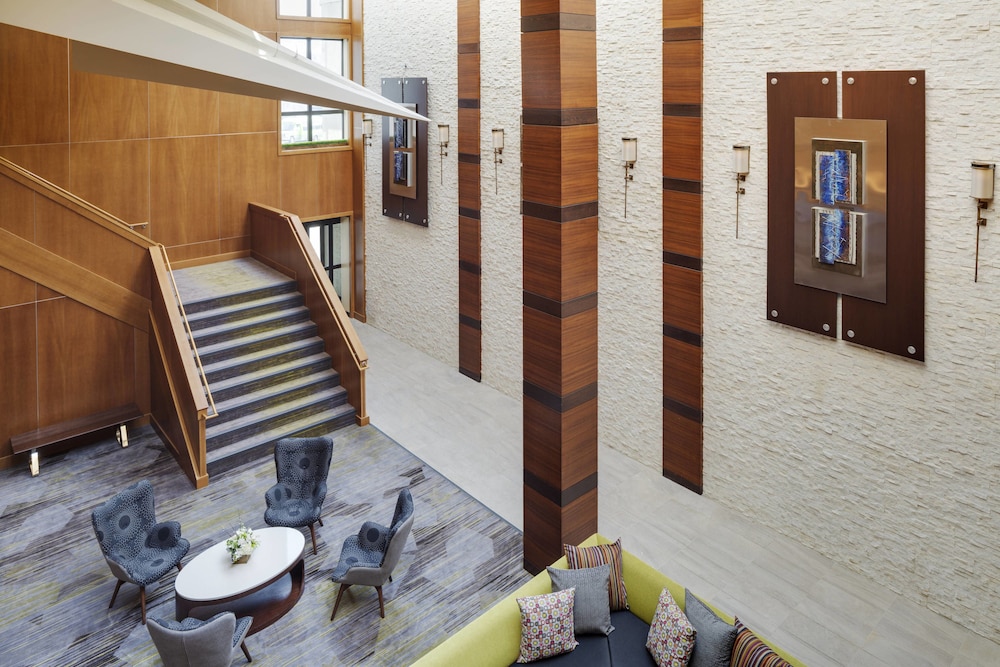 COURTYARD BY MARRIOTT LOGAN AIRPORT 15/49