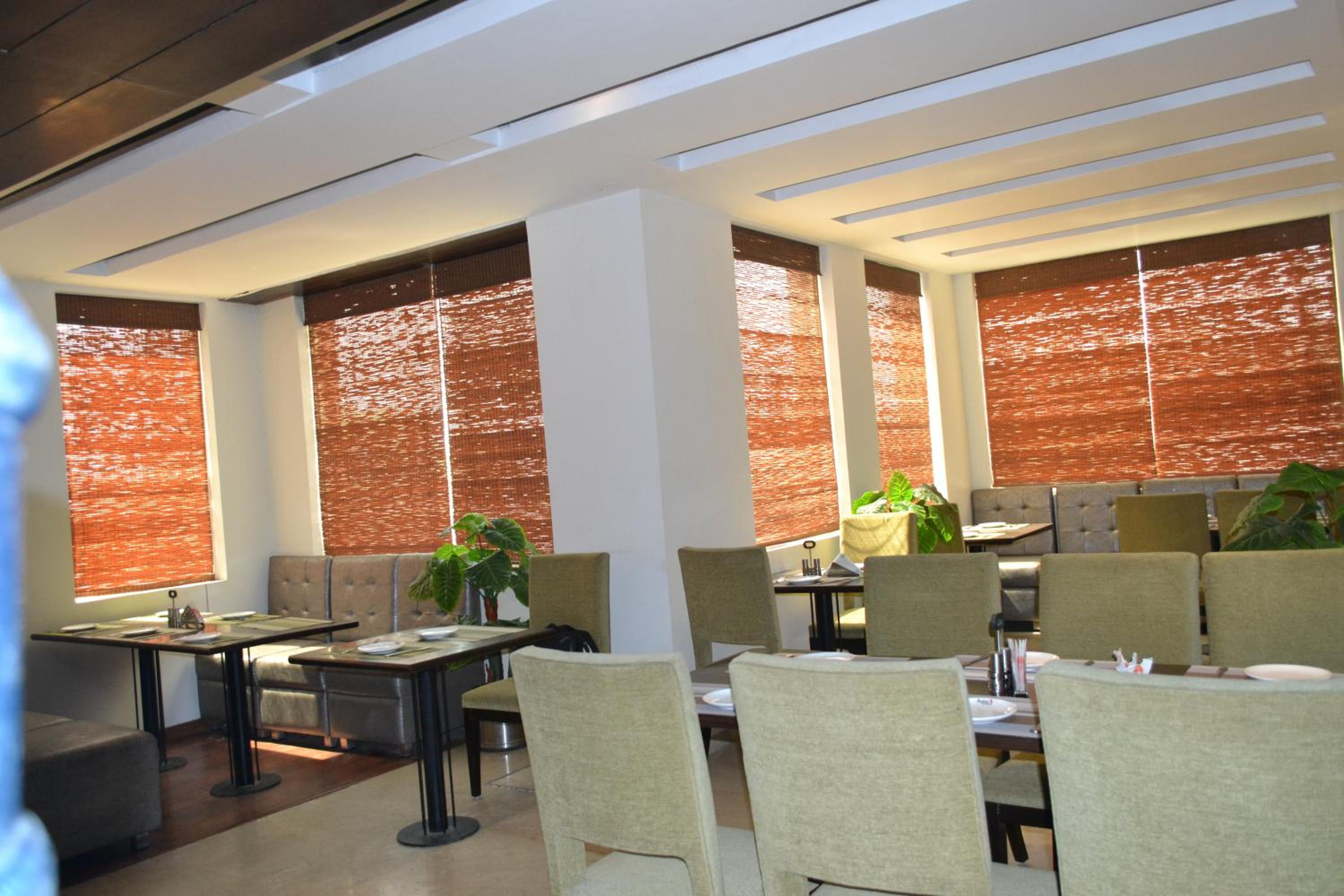 Hotel Sobti Continental 28/37