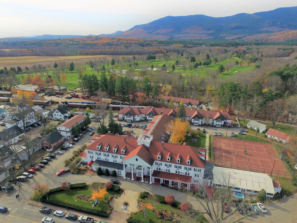 Eastern Slope Inn Resort 42/50