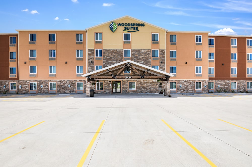 WoodSpring Suites Davenport Quad Cities 21/27