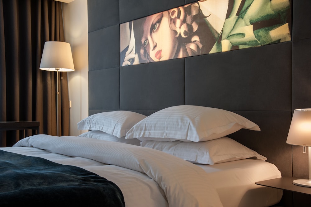 BRASIL SUITES 21/41