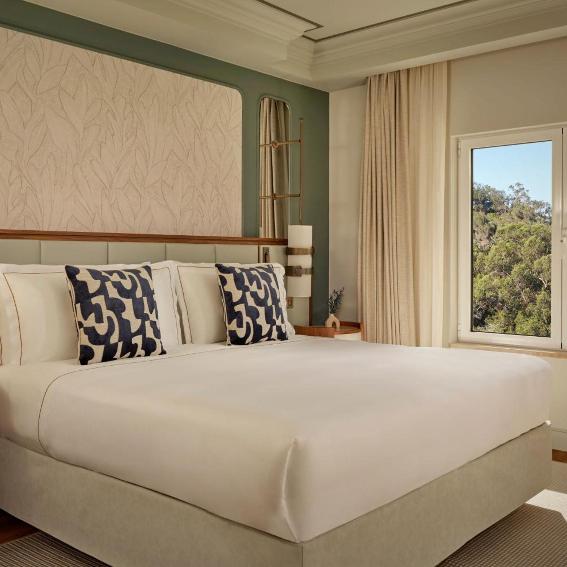 1 Bedroom, Executive, Suite, King Bed, Resort View