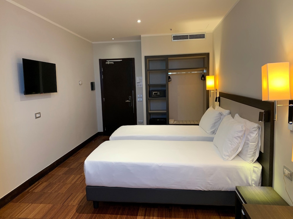 Hotel Leonardo Da Vinci 29/57