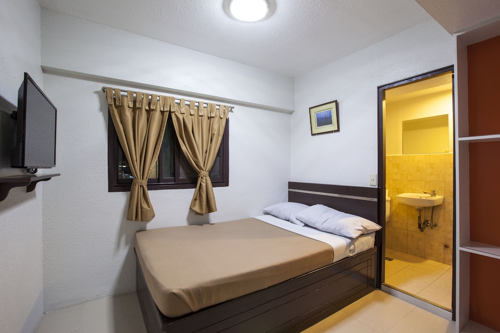 Paladin Hotel 12/41