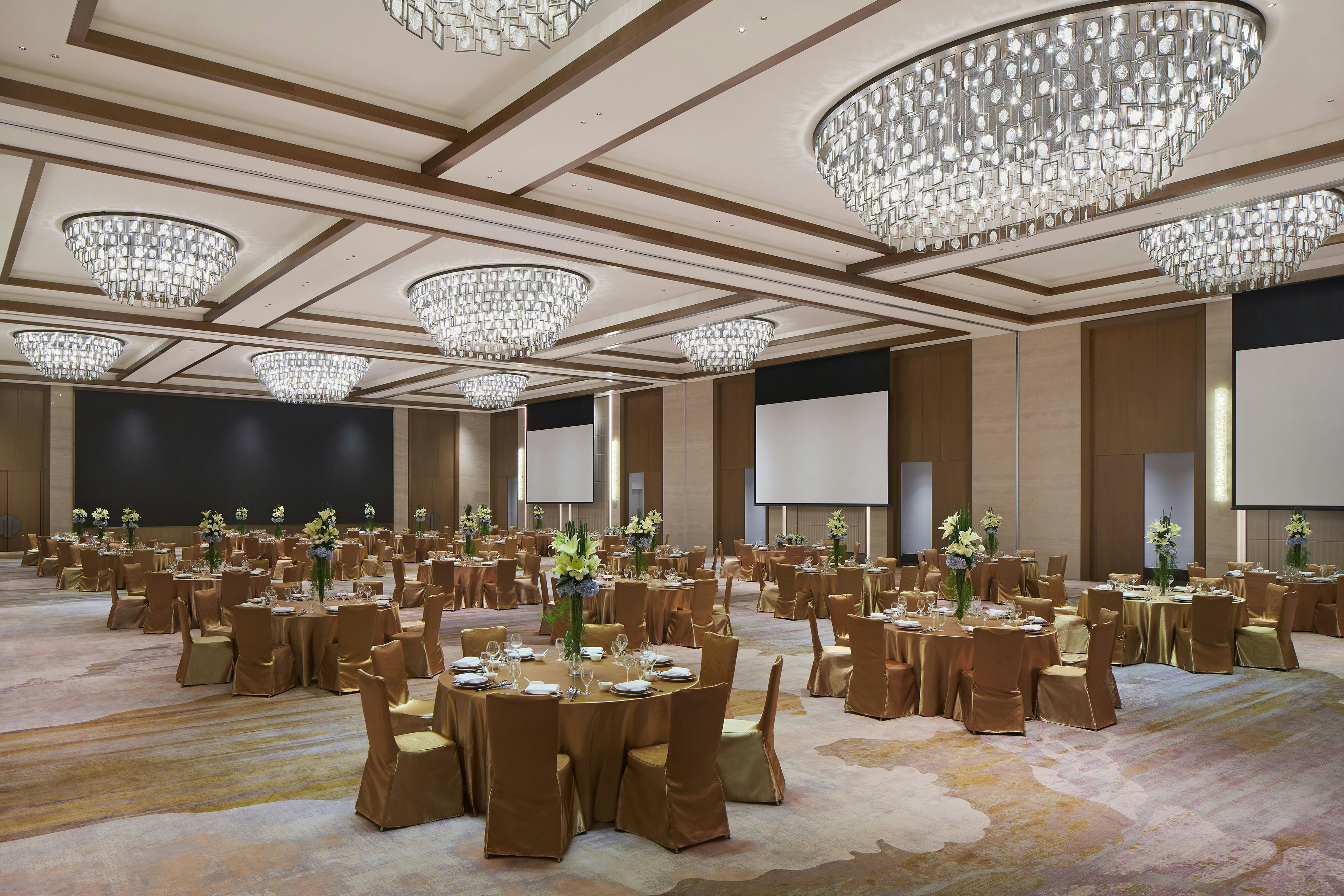 Sheraton Yunfu Xinxing Hotel 49/55