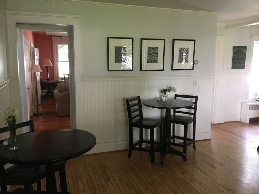 Eddington House Inn 17/23