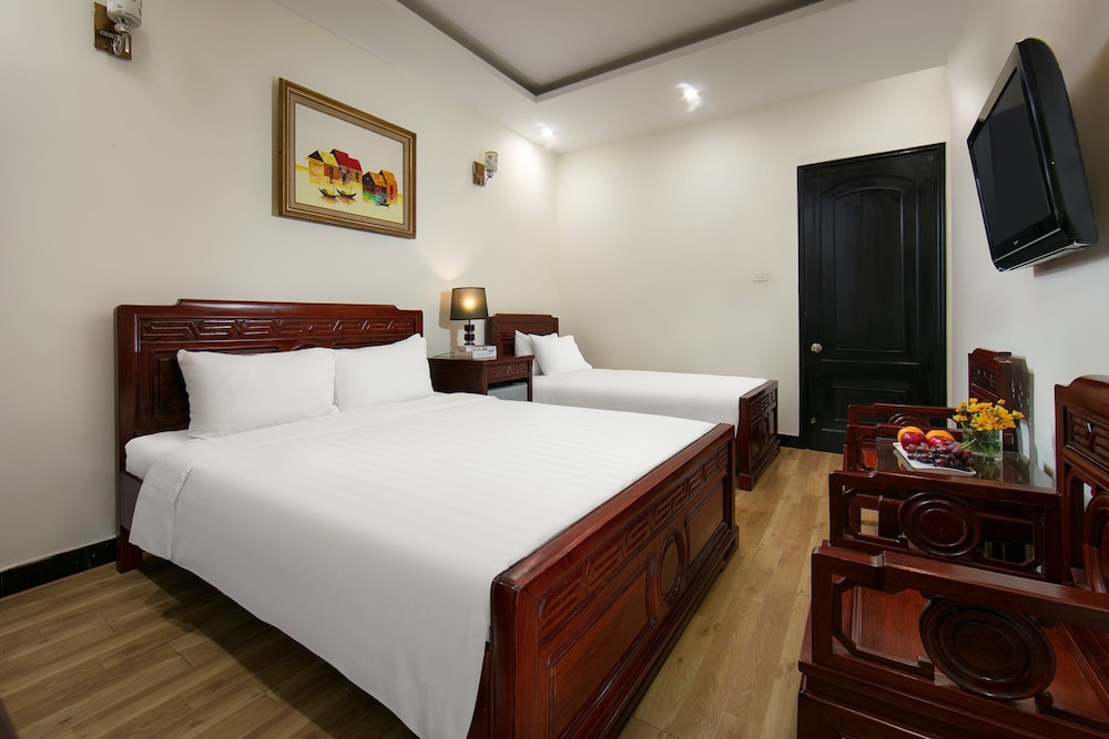 Bonjour Hanoi Hotel 8/27