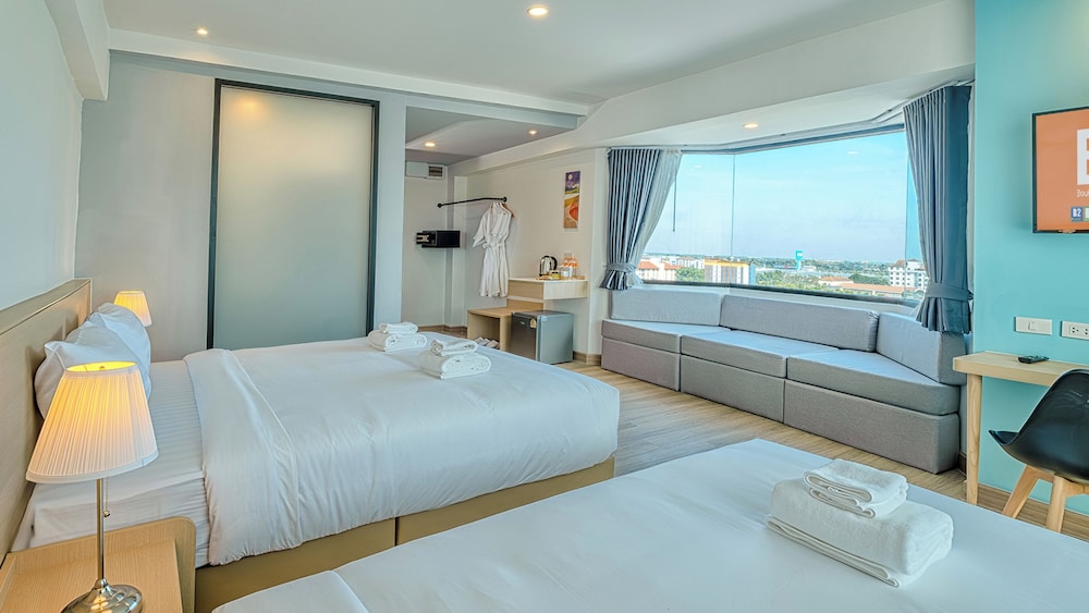 Khumsuphan Hotel 6/24