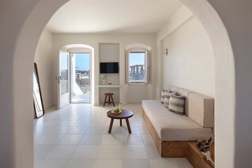 Ammothines Cycladic Suites 26/59