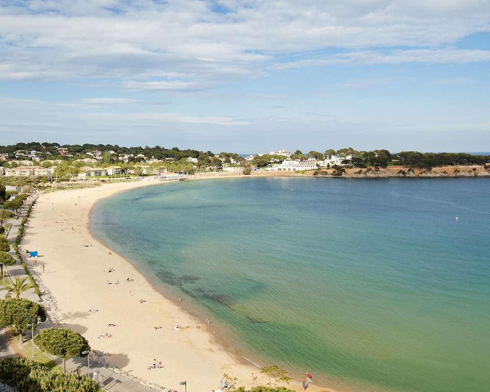 Ilunion Caleta Park 60/65