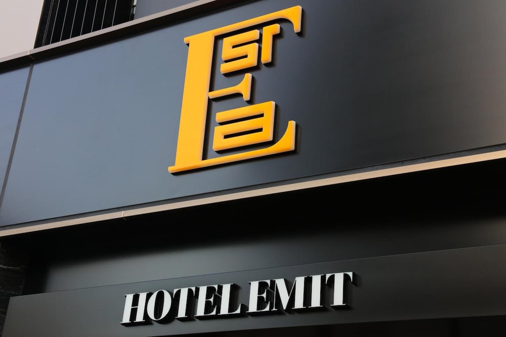Hotel Emit Ueno 8/43