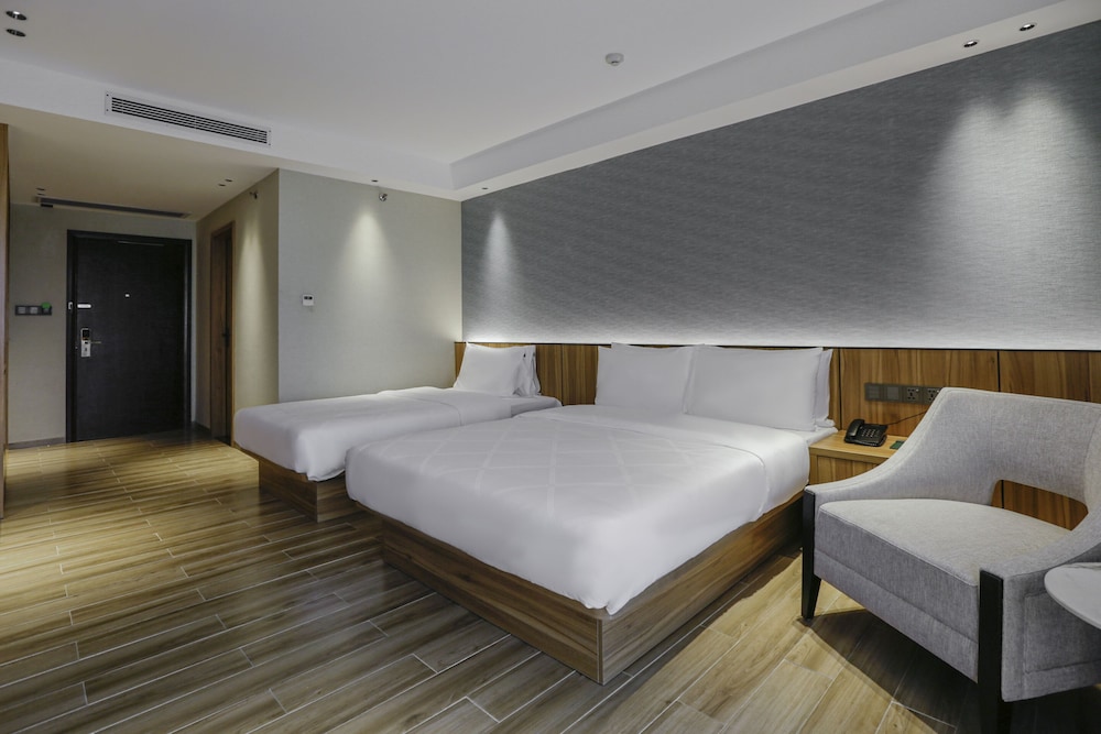 Hotel Casiana & Events Center 20/48