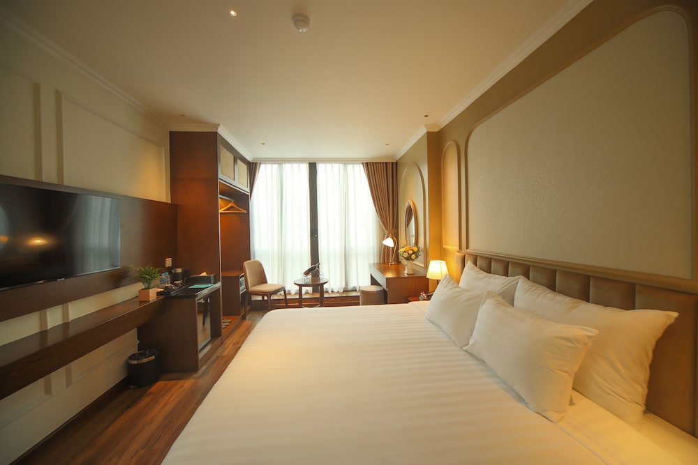 L Amant de Hanoi Hotel 12/42