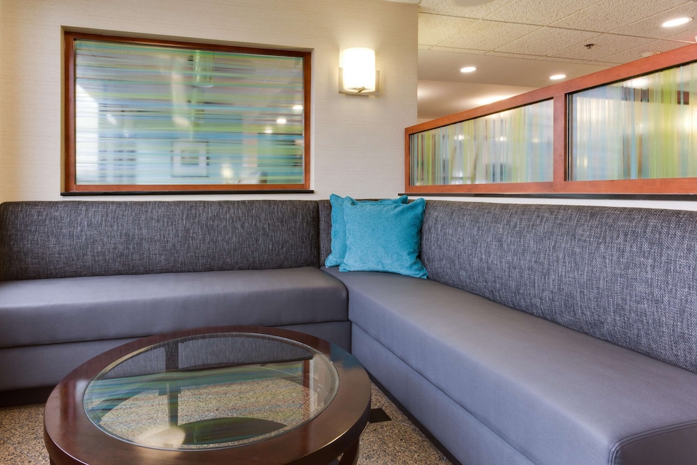 Drury Inn And Suites Birmingham Southeast 37/48