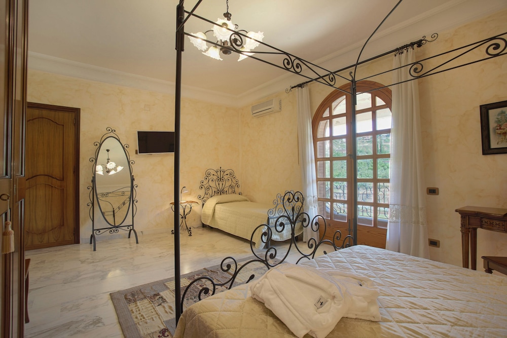 Villa Diana 11/50