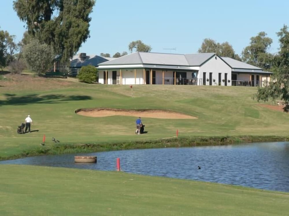 Yarrawonga Mulwala Golf Club Resort 84/86