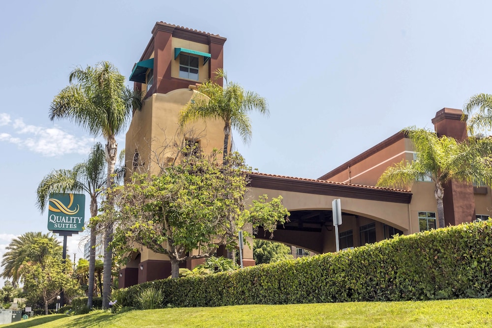 Ramada Suites by Wyndham San Diego/Hotel Circle Area secondary