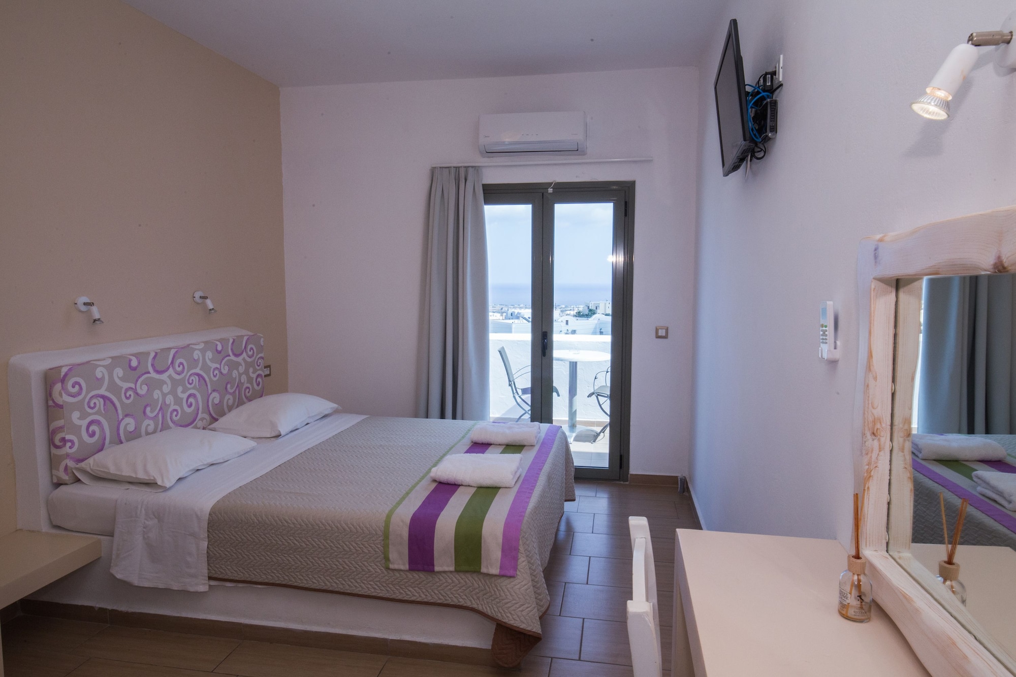 ROOM, DOUBLE BED, SEA VIEW