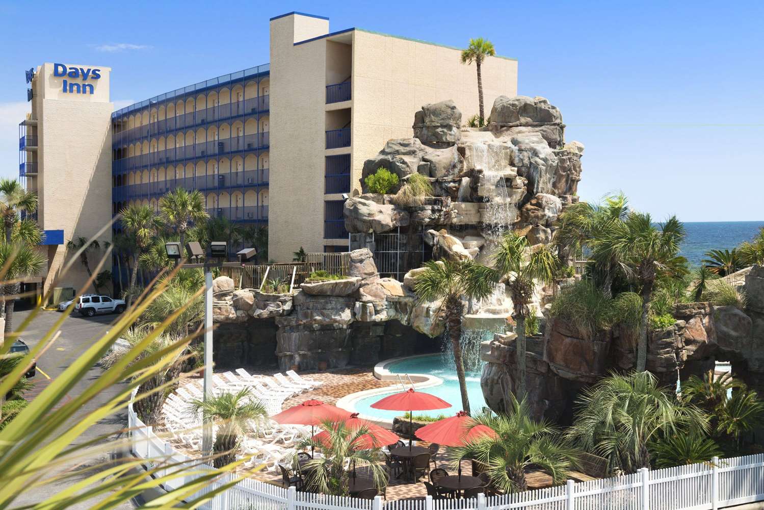 Days Inn By Wyndham Panama City Beach/Ocean Front 6/53