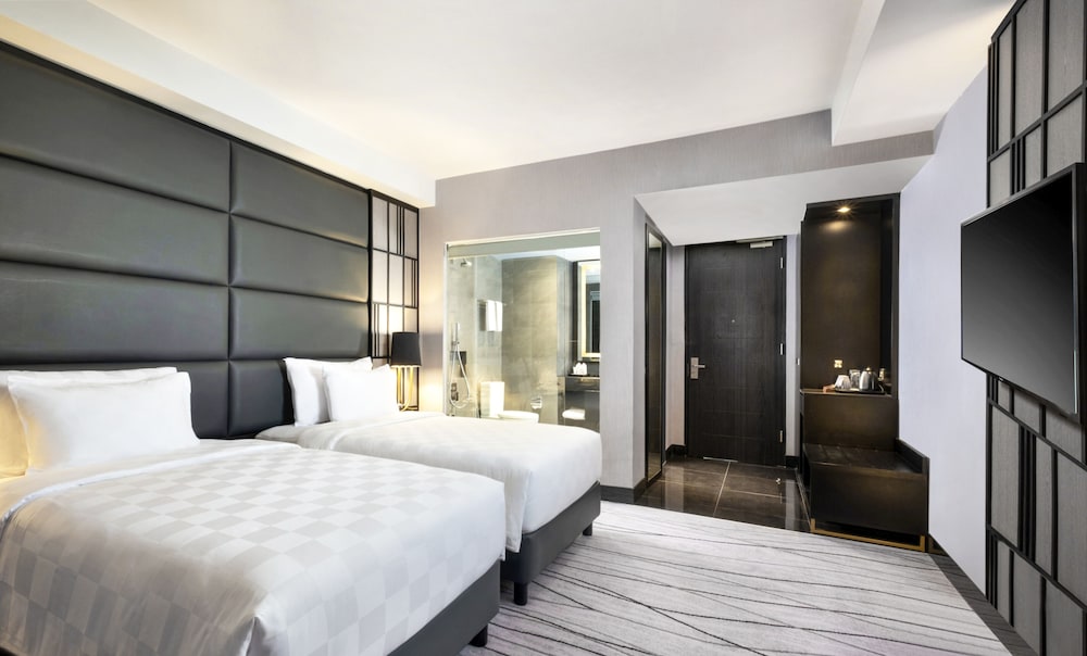 Grand Swiss-Belhotel Darmo 14/62