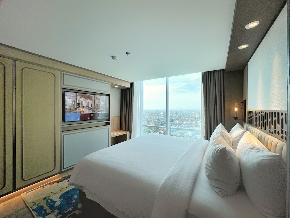Swiss-Belhotel Solo 11/57