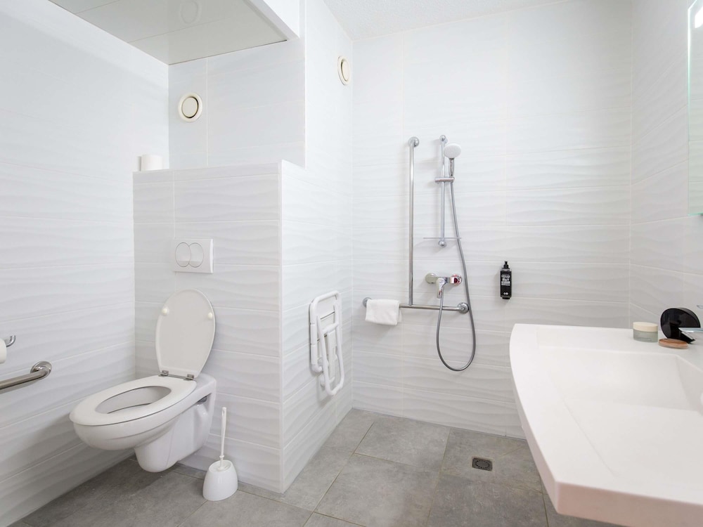 Ibis budget Frejus Saint Raphael Centre et Plage 64/64