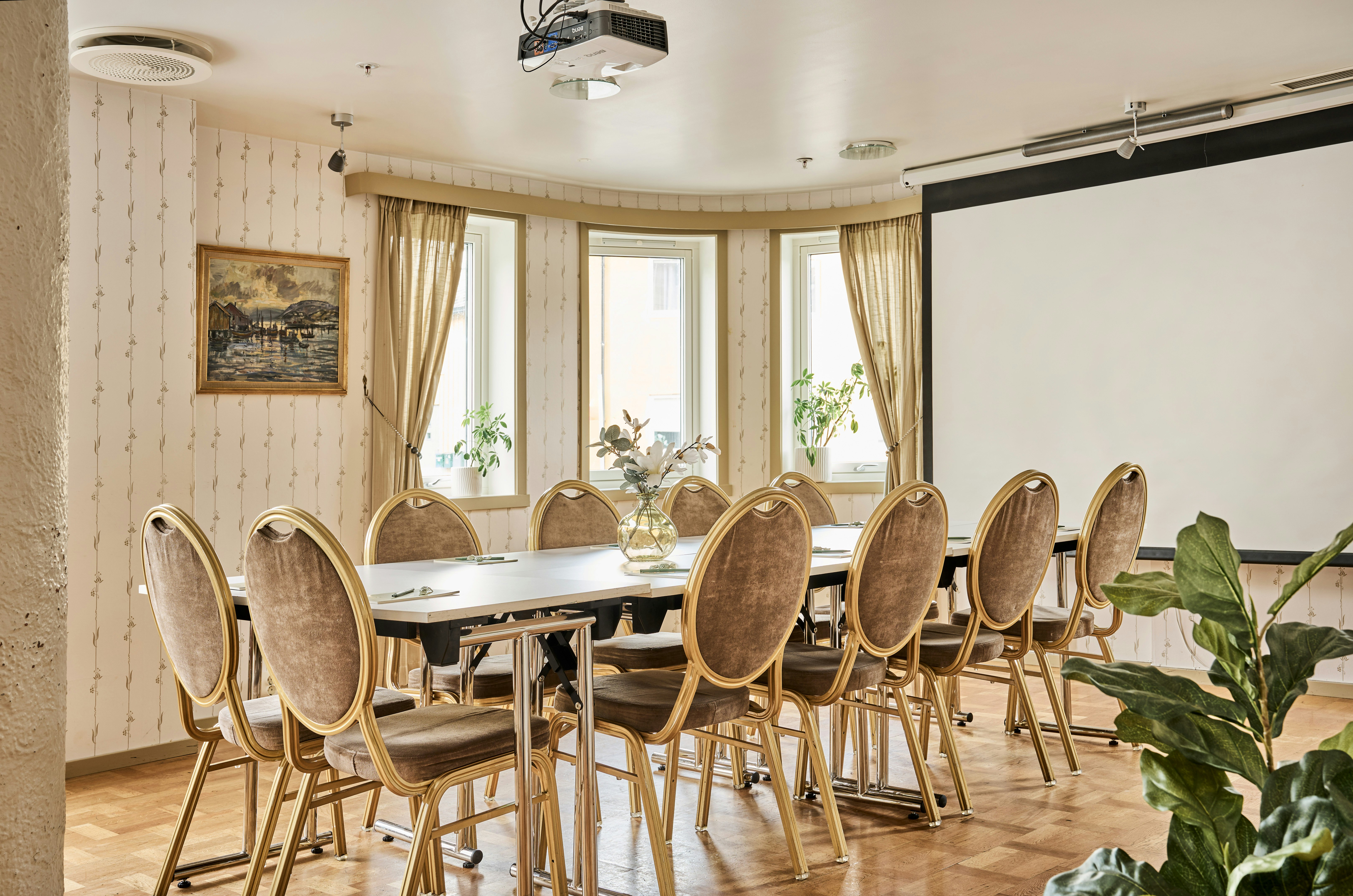 Fru Haugans Hotel 30/50