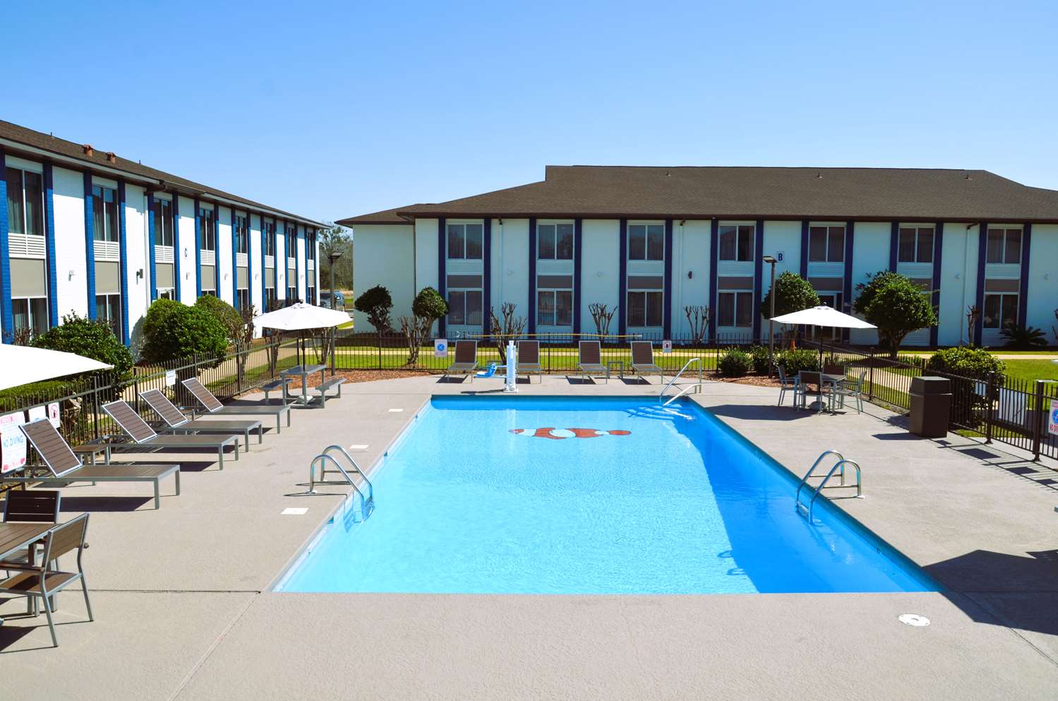 Americas Best Value Inn & Suites- Foley / Gulf Shores 32/35