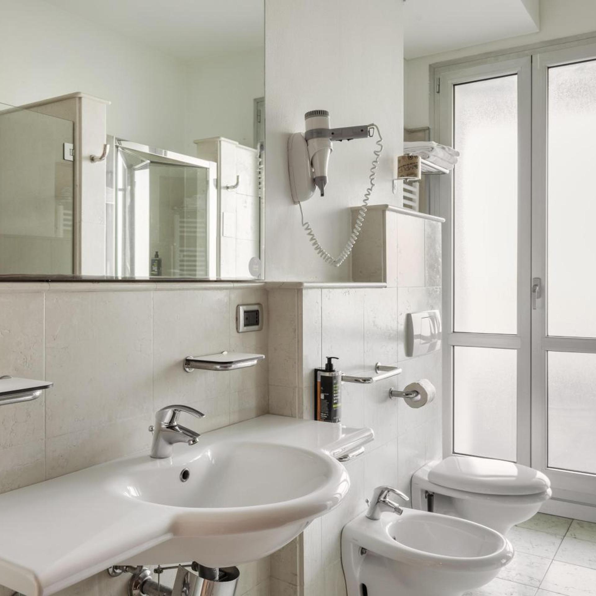 غرفة ثلاثية، B&B Hotel Modena 9/10