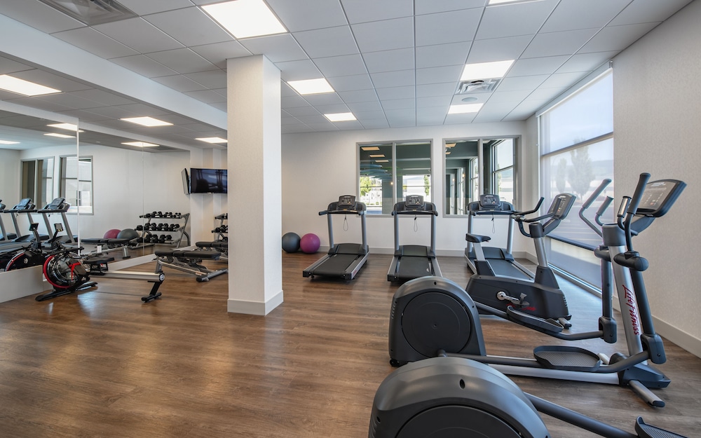 Holiday Inn Express And Suites Kelowna East 35/68
