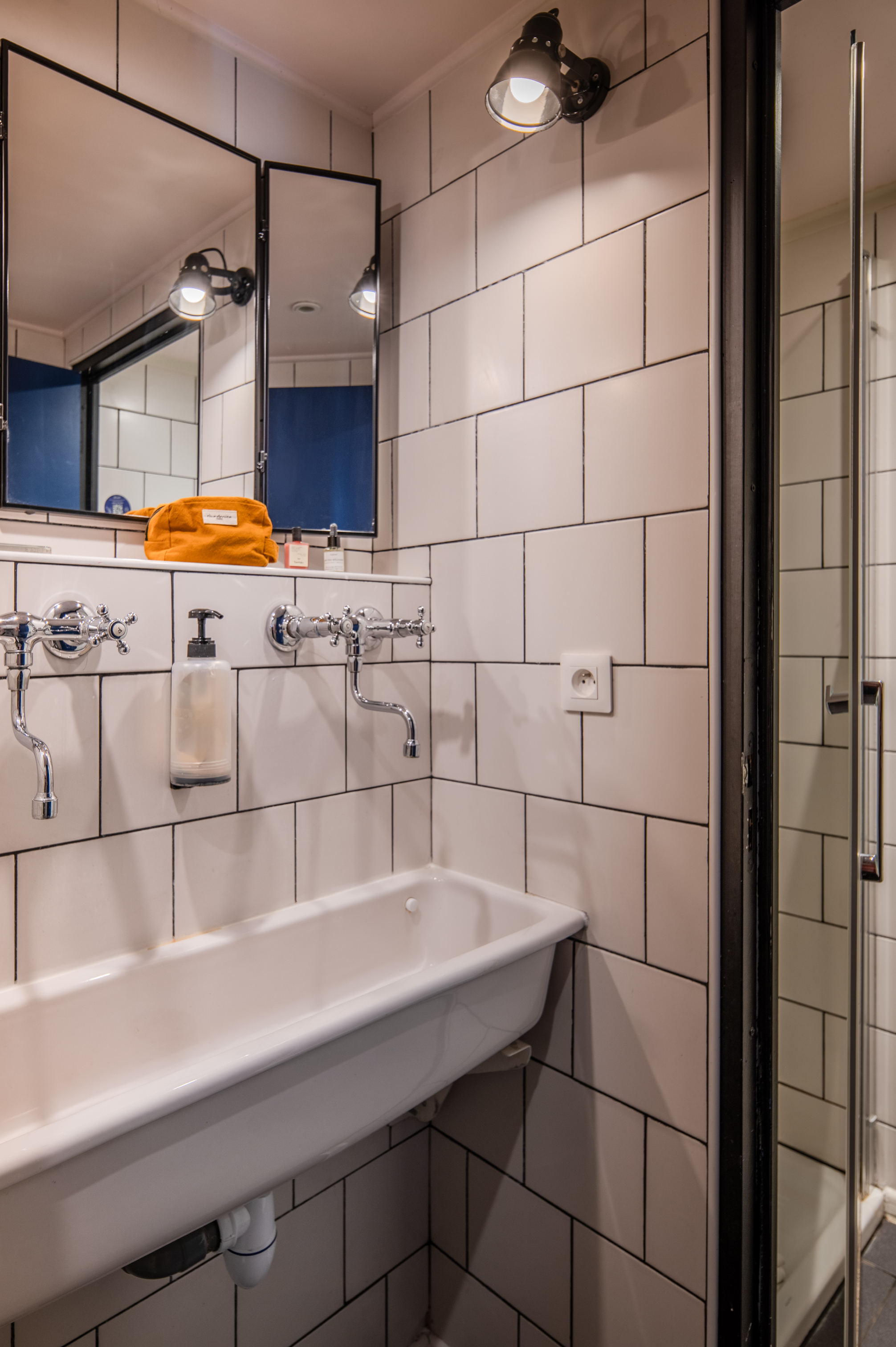 Private, Mixed Dorm, 6 People