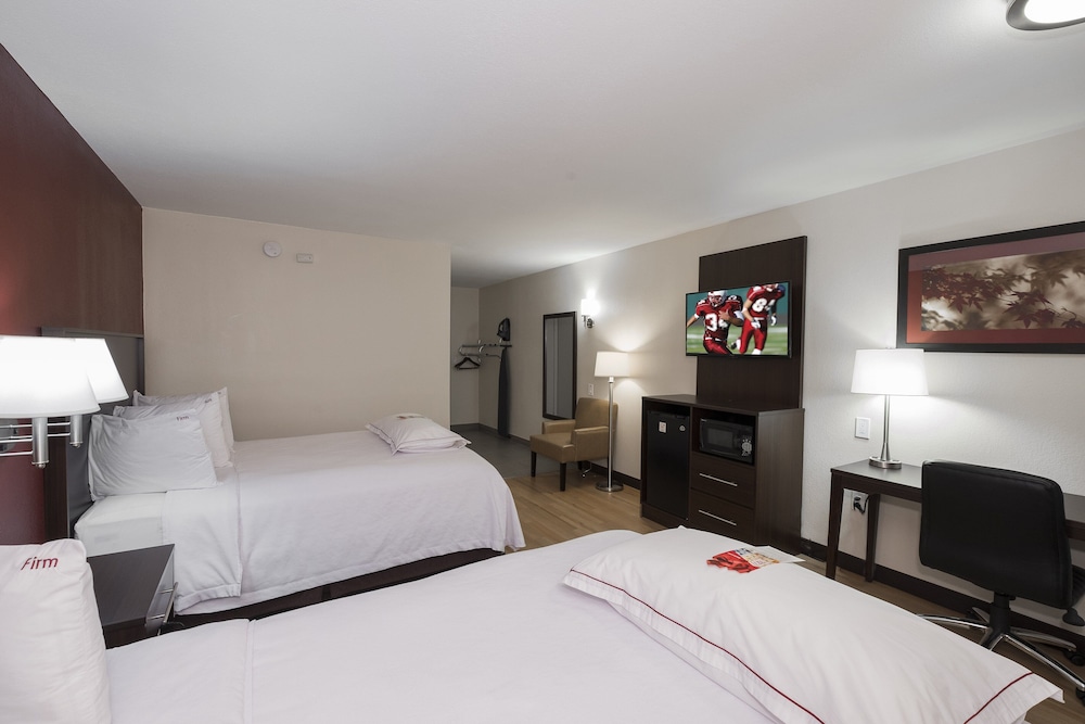 Red Roof Inn Plus Poughkeepsie 17/26