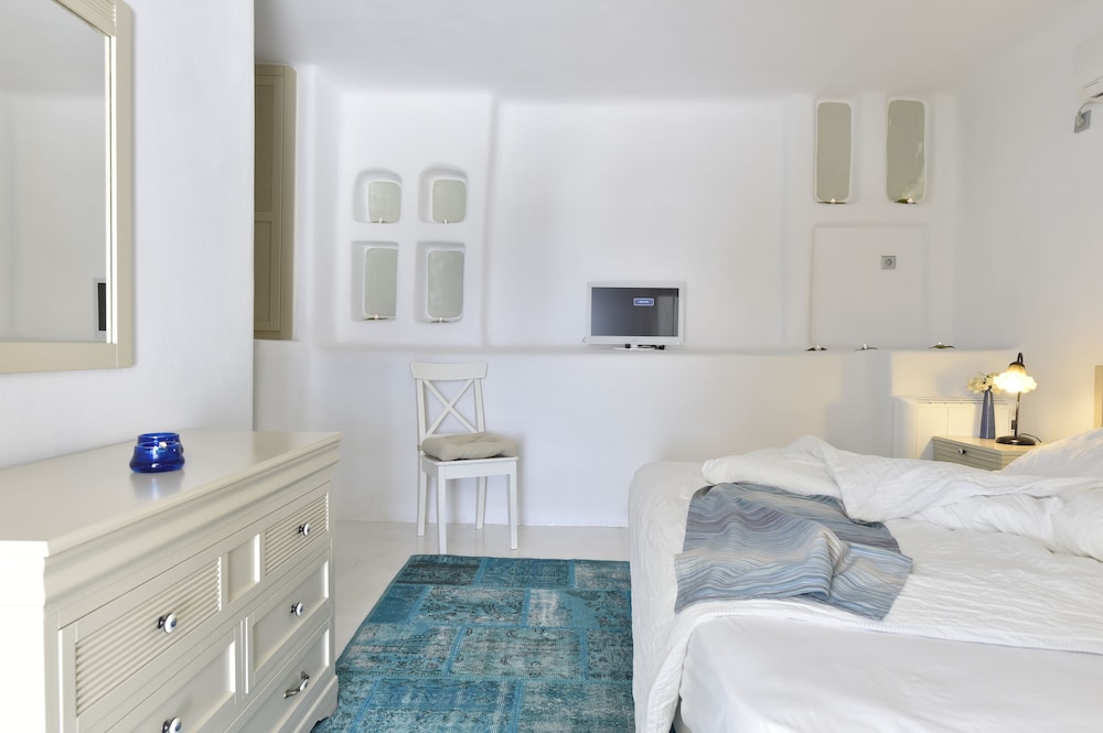 Naoussa Hills Boutique Resort- Adults Only (13+) 32/76