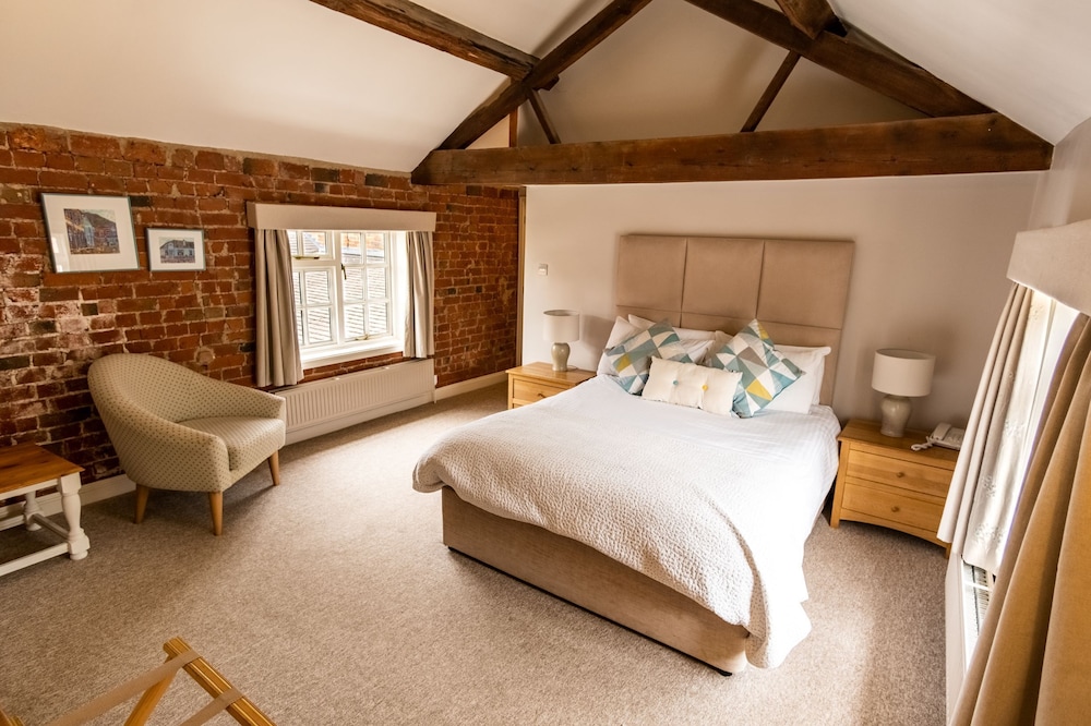 Donington Park Farmhouse Hotel 26/48