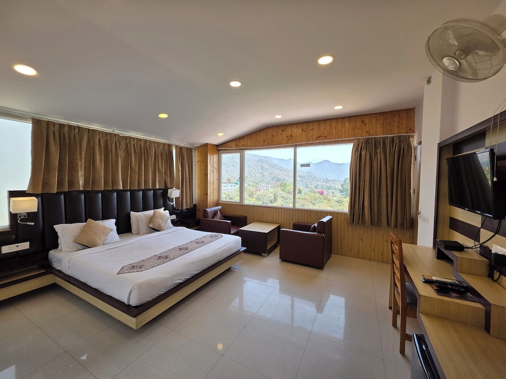 Hotel Rajpur Heights 11/50